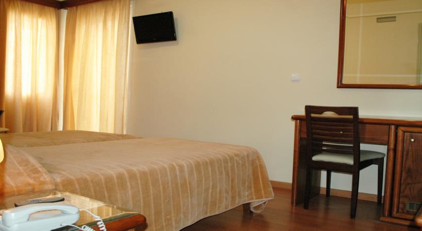אתונה Omiros Hotel מראה חיצוני תמונה